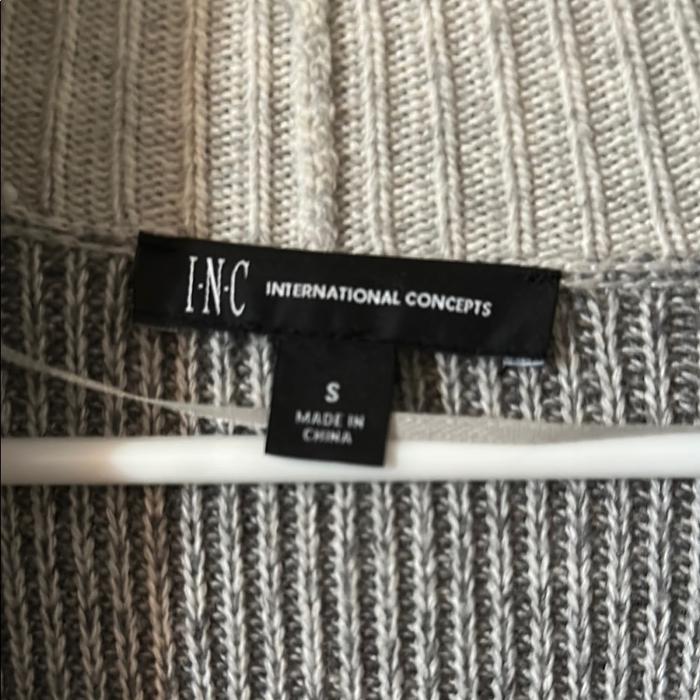 Gray Ribbed Women's Sweater - Picture 2 of 5